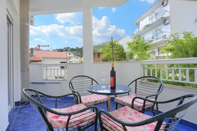 Appartement d'une chambre avec la terrasse Podgora, Makarska (A-18918-b)