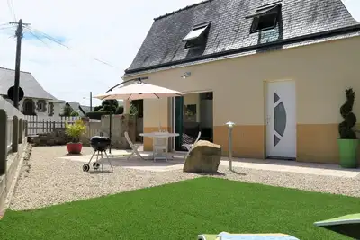 Image de Maison rénovée 3* avec jardin et Wifi, à 450m du centre de Perros-Guirec