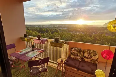 Image de Appartement a 2 km du lac, calme et fonctionnel