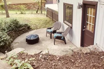 Image de The Serene Guest House! Peaceful home Near Lake Springfield!