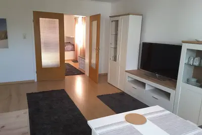 Image de Neu Renovierte, Freundliche und Zentral Gelegene Ferienwohnung mit Wintergarten