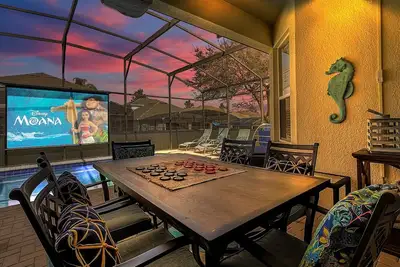 Image de Luxe Windsor Hills 5br/5ba w/Poolside Theatre & Game Room!