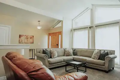 Image de Fabuleux 5 Br Accueil! À quelques minutes des célèbres stations de ski de l'Utah