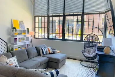 Image de The coolest loft in Cincinnati Area