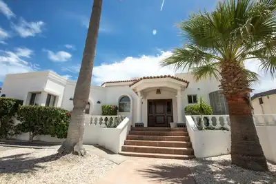 Image de Amazing Las Conchas Beach Front with Heated Spa & Kayaks! !