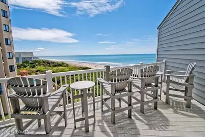 Image de Oceanfront 2 bedroom 2 bath condo, beautifully decorated and maintained