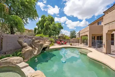Image de Splash Into Summer - 10% Off All June Stays!
