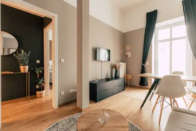 Image de *Lovely Boho* 2-room apartment with mini-kitchen and balcony - Luga Homes -