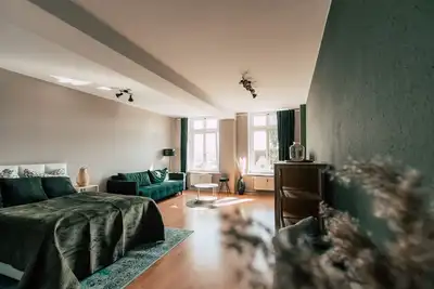 Image de *Big Botanical* 2-room apartment with kitchen - Luga Homes - Townhouse