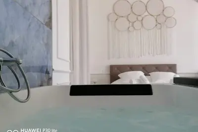 Image de Suite de luxe avec Spa - La Nébuleuse