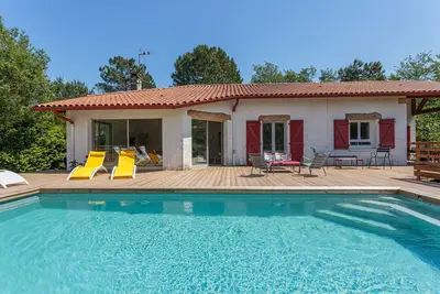 Image de Landagaina • Villa avec piscine chauffée et jardin Guethary proche Biarritz
