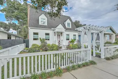 Image de Charleston Downtown House With Yard -2 Blocks From King Street