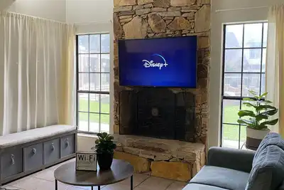 Image de Entire 2 bed 3 bath condo in Central Laredo