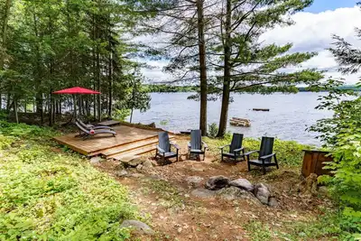 Image de Private Cottage with a Loft on a 3 Lake Chain **Includes a Bunkie**