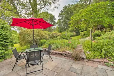 Image de Charming Abode w/ Patio - Walk to Town + River!