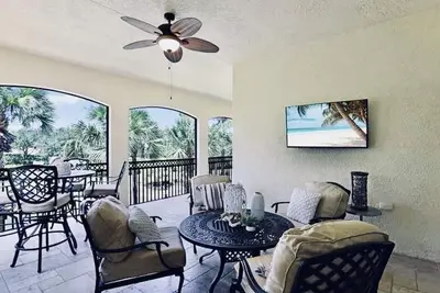 Image de Fiddlers Creek Naples Montreux - 3 bd w huge lanai, water views, gated.
