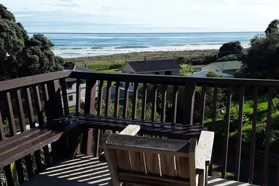 Image de Tree tops to the sea