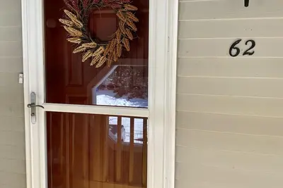 Image de 2 bedroom (sleeps 6) cozy condo in the heart of North Conway, Nh.