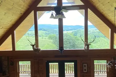 Image de Amazing! Unobstructed Long-Range Mountain Views at 3700’ elevation with Hot Tub