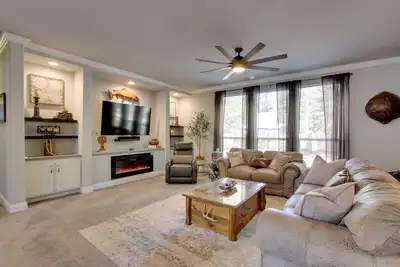 Image de 'The Hub' La Pine Vacation Rental - Dog Friendly!