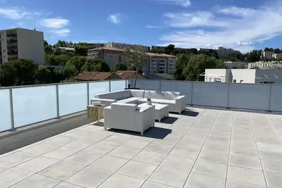 Image de Perle rare! Toit terrasse entièrement climatisé