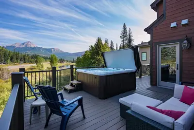 Image de Townhome Across from Purg- Awesome Unobstructed Views/Deck/Private Hot Tub
