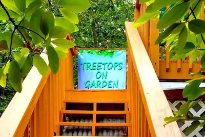 Image de Treetops Solar Sanctuary