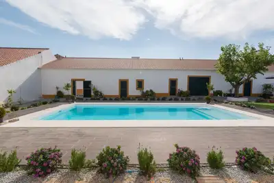 Image de Herdade da Paz com Piscina e Barragem em Reserva Ecológica