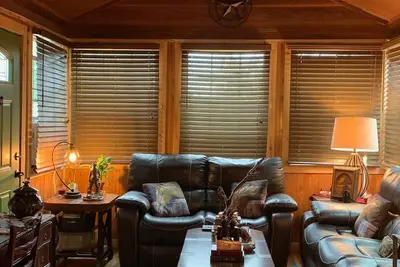 Image de LoneStar Cabin @ HomeAway Ranch
