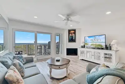 Image de Gulf-Front with Private Beach, Walking distance to Florabama! !