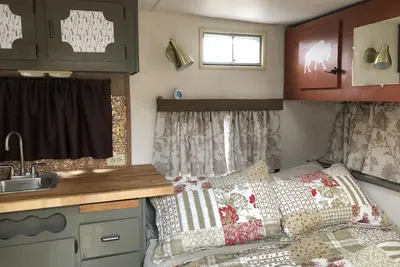 Image de Backyard Camping at its Best. Private Property.