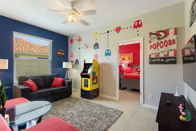 Image de Luxury Resort home with Games Room and 'Hidden Disney' surprises!