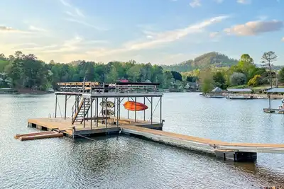 Image de Mountain Lake House w/ private dock, stunning views