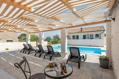 Image de Superbe maison à Lun avec WiFi