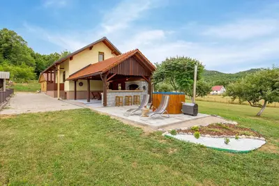 Image de Superbe maison Ă Klanac avec WiFi