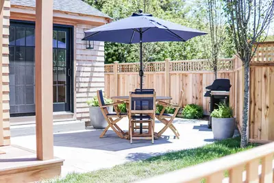 Image de Brand new upscale cottage-great location