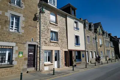 Cancale, port de La Houle. Bel appartement vue mer