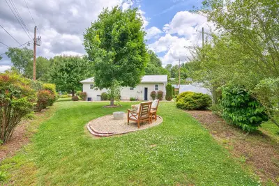 Image de 2 Bedrooms 1. 5 Bath ~ Waynesville, Blue Ridge Parkway, Great Smoky Np!