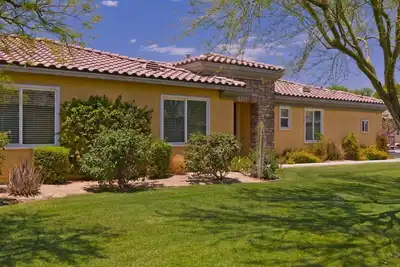 Image de Walk to Coachella Festival. Gated Pool Home/3 baths