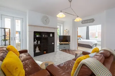 Image de Clifton Drive Beach Retreat - Dog Friendly - Beach Access - Sleeps 4