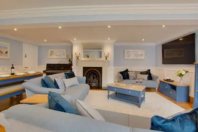 Image de Old Cottage - Huit Chambres Maison, Couchages 15