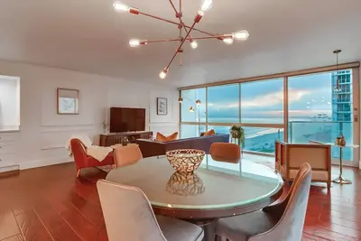 Image de Dreamy Beach 3 Bedroom Condo with Incredible Views!