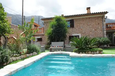Image de Bonita Casa con Piscina y Barbacoa. Playa a 3 Kms. Centro Sóller a 800 Metros