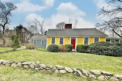 Image de Antique House de 1727 - modernisé Le 2 Acres & Près de la plage!