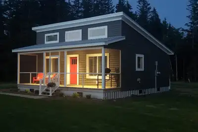 Image de Adonai Adventure Cabin 1 w/ mountain views, near Cabot Trail, river access