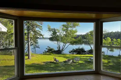 Image de Mill Cove: spacious property w/ water views, kayaks, and close to Acadia!