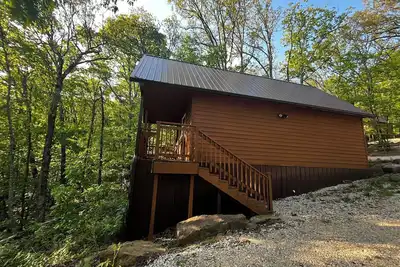Image de Cozy cabin in our little woodland village - access to pond and meadow