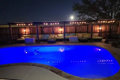 Image de Summer is around the corner! Splash yourself in your private pool oasis!
