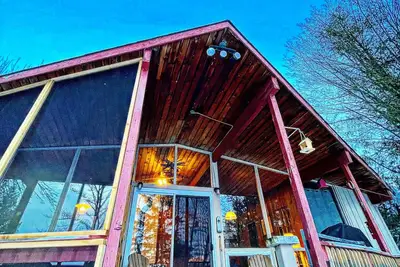 Image de Waterfront 3 Bedroom Kawartha Cottage