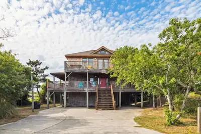 2025 Waddle Inn * 3-Min Walk to Beach * Dog Friendly * Foosball Table * Close to Golf